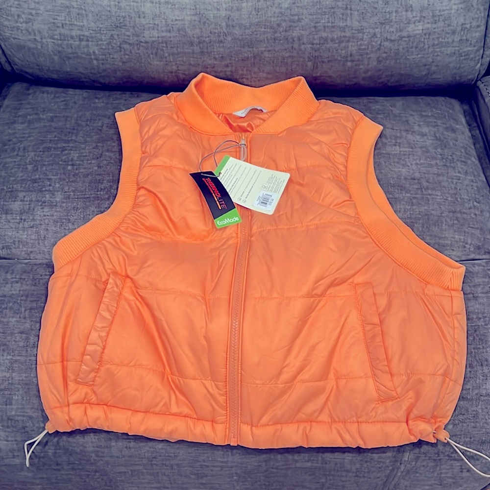 NWT LARGE ALPINE DESIGN ORANGE QUILTED VEST - THERMOLITE ECOMODE